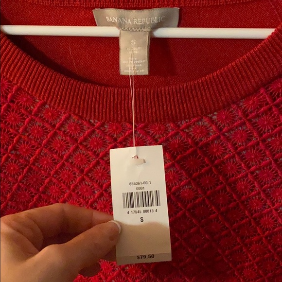 Banana Republic Red Sweater - Picture 2 of 5